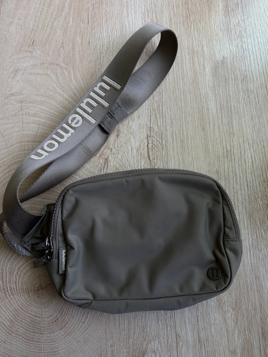 lululemon athletica Handbags - Lululemon Nomad Belt Bag 2L with Branded Strap